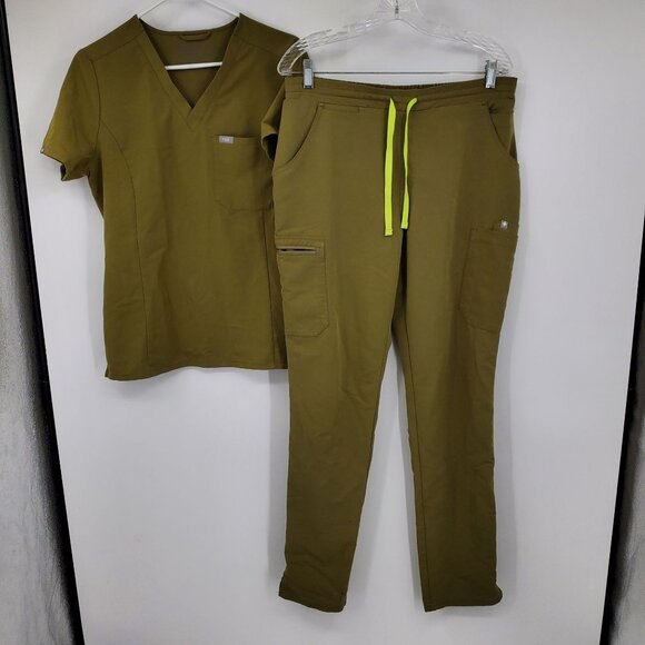 Figs Olive Green Short Sleeve Straight Leg Women's Nursing Scrub Set Medium Tall - Picture 1 of 10